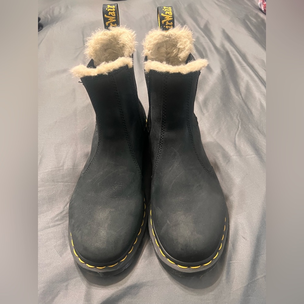 2976 faux fur lined woman’s Dr. Martens Black Chelsea boots.